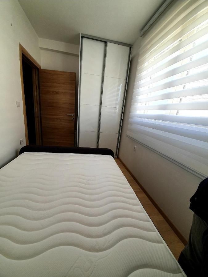 Aleksandar First Sea Line Apartment Bar Luaran gambar